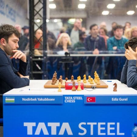 Гукеш догоняет лидеров на турнире Tata Steel Chess после 7 туров