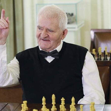 Ушел из жизни Борис Спасский, бывший чемпион мира по шахматам, в возрасте 88 лет