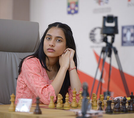 Кубок мира по шахматам среди женщин 2025: Конеру Хампи возглавляет индийскую команду в Батуми